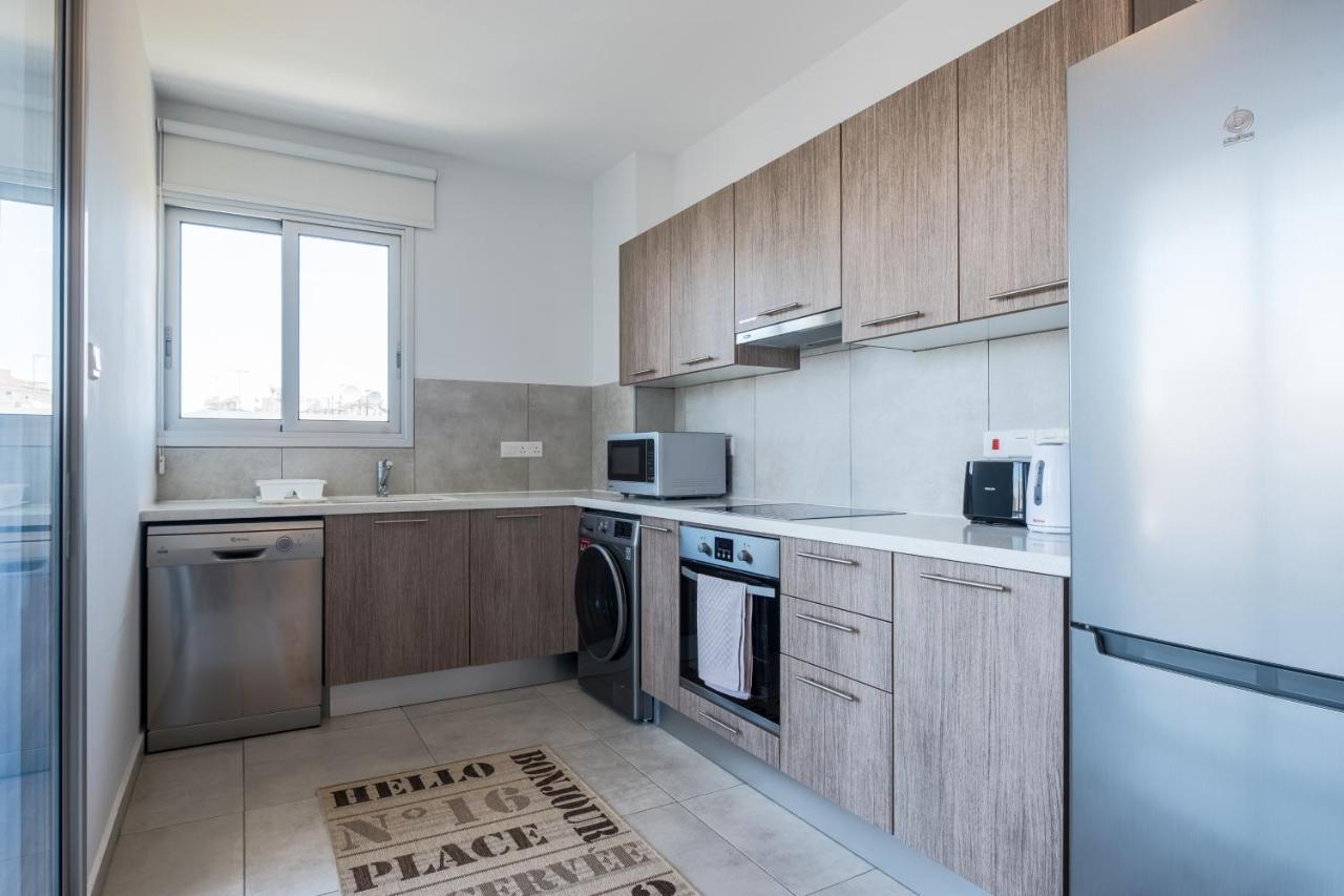 Solaar Apartments Faneromeni ลาร์นาคา ภายนอก รูปภาพ