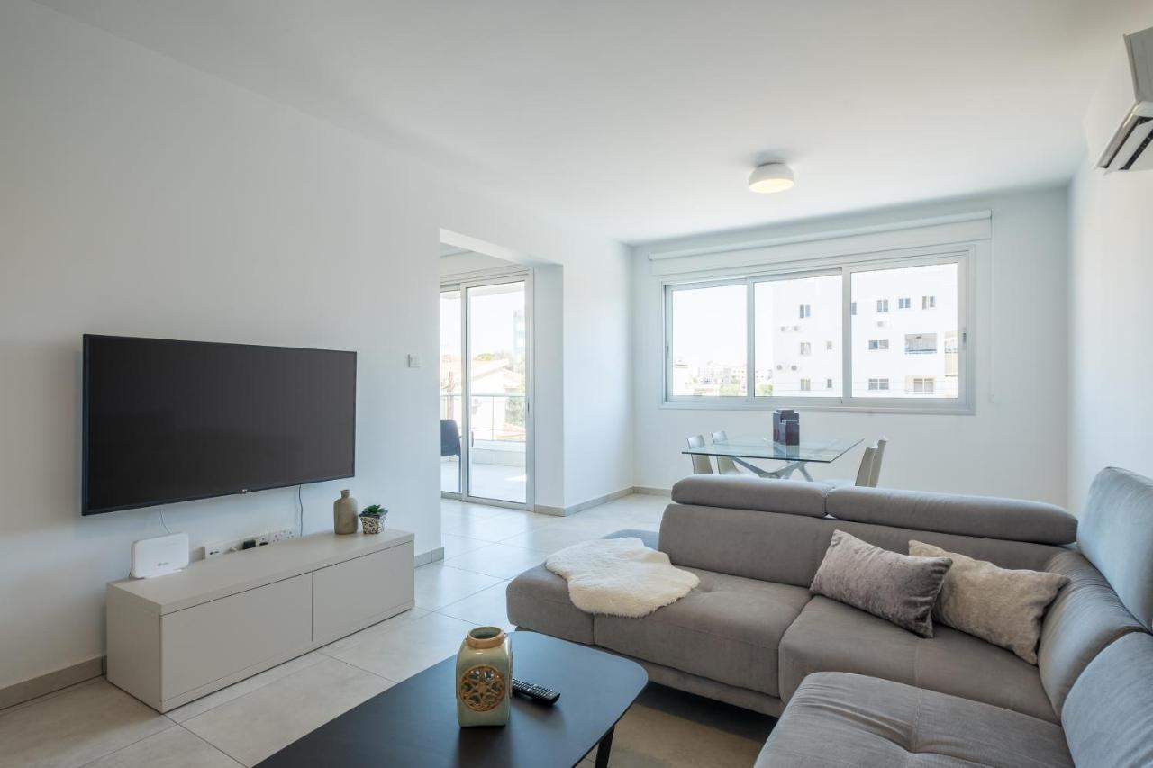 Solaar Apartments Faneromeni ลาร์นาคา ภายนอก รูปภาพ