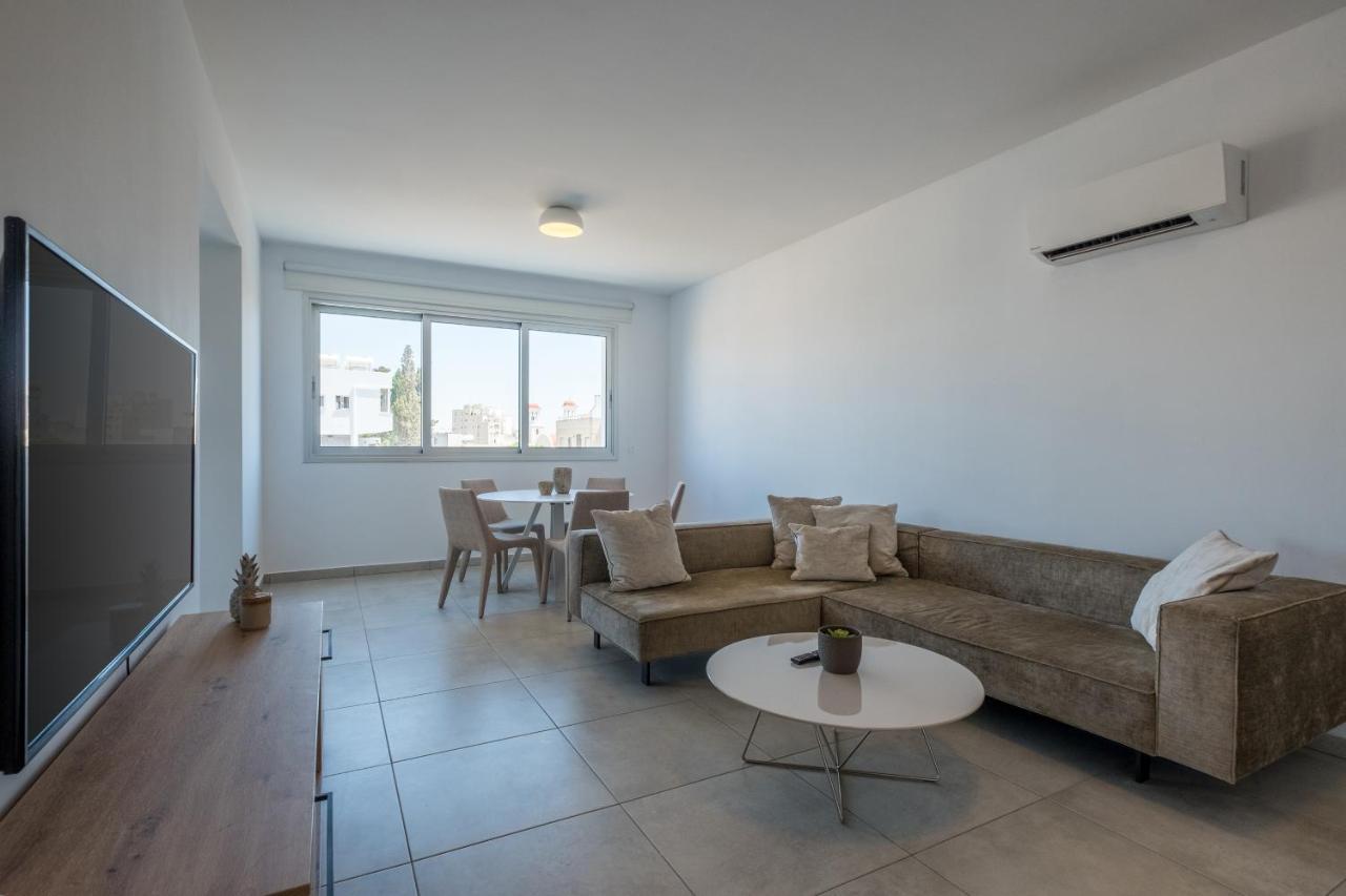 Solaar Apartments Faneromeni ลาร์นาคา ภายนอก รูปภาพ