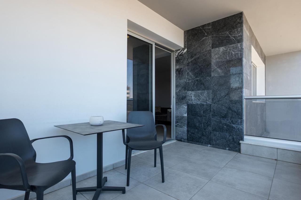 Solaar Apartments Faneromeni ลาร์นาคา ภายนอก รูปภาพ
